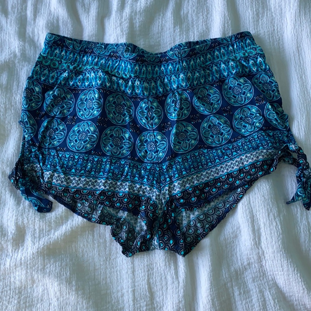 Patterned shorts